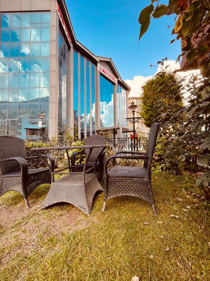 Snow Palm Resort, Manali Zewnętrze zdjęcie